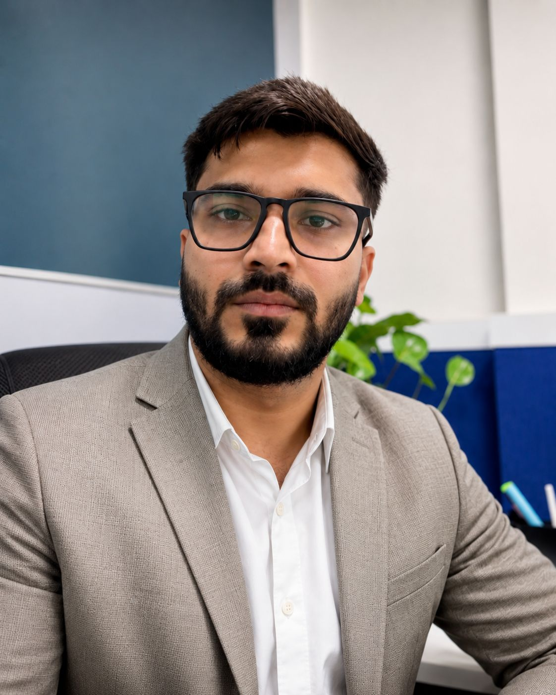 Dr. Suhail Khan